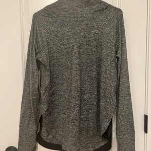 Athleta Heather Gray Long Sleeve Top
